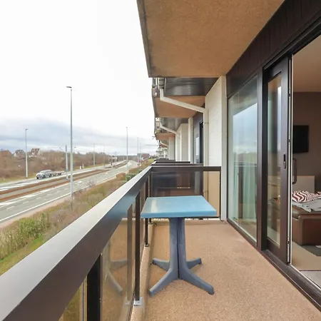 Plaza Zz14 With Sunny Terrace Apartment Oostduinkerke