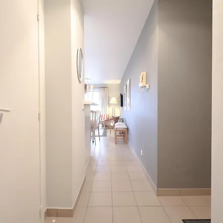 In Belgium Near Coastal Charm Apartamento