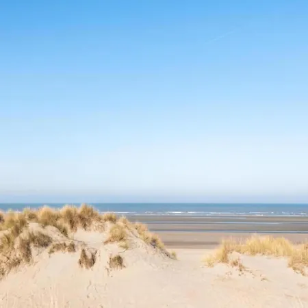 In Belgium Near Coastal Charm Apartamento *